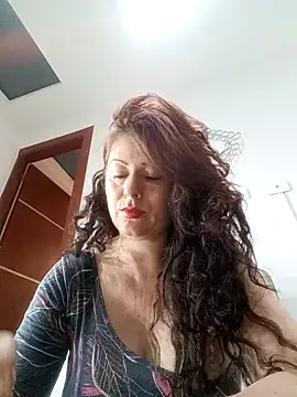 Snapshot of lunadicty chatting on September 10, 10:43 pm lunadicty online show from September 10, 10:43 pm