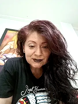 Snapshot of lunadicty chatting on February 12, 11:44 pm lunadicty online show from February 12, 11:44 pm