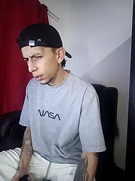 Chris  Jones online show from October 1, 4:07 am