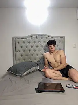 valentinoblush online show from April 18, 9:26 pm