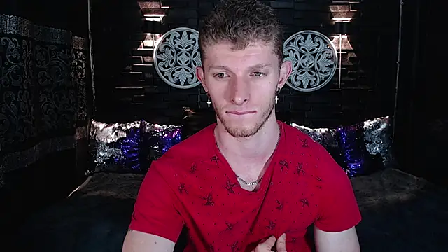 Snapshot of andrewxbi chatting on September 15, 11:43 am andrewxbi online show from September 15, 11:43 am