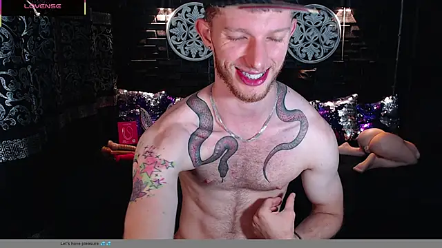 Snapshot of andrewxbi chatting on October 2, 11:39 am andrewxbi online show from October 2, 11:39 am
