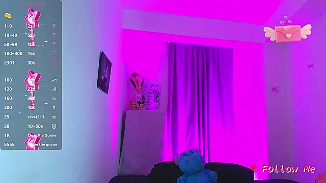 SkylerBennet online show from July 4, 3:02 am