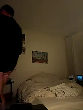 Snapshot of Chaud06_french chatting on November 4, 12:54 am Chaud06 french online show from November 4, 12:54 am