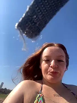 Snapshot of bankruptbabe chatting on September 11, 9:26 pm bankruptbabe online show from September 11, 9:26 pm