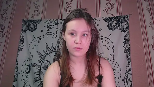 Snapshot of Thighswithspikes chatting on November 13, 10:03 am Thighswithspikes online show from November 13, 10:03 am