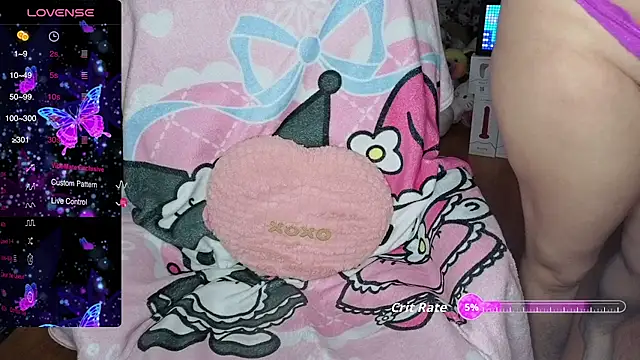 Snapshot of w3tkittty chatting on October 21, 10:54 pm w3tkittty online show from October 21, 10:54 pm