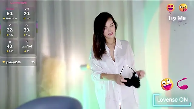 Snapshot of LunaBelle1984 chatting on September 14, 3:55 pm LunaBelle1984 online show from September 14, 3:55 pm