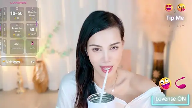 Snapshot of LunaBelle1984 chatting on September 23, 3:15 pm LunaBelle1984 online show from September 23, 3:15 pm