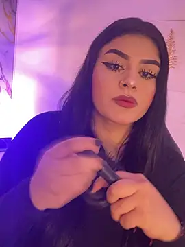 Kariina  69 online show from May 14, 2:40 am