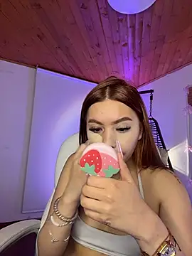 Cristina pinkk online show from February 27, 10:10 pm