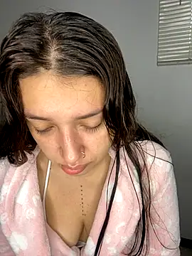 Mia  Gray online show from October 21, 3:24 pm