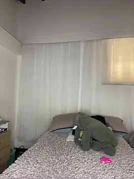 Mia  Gray online show from November 24, 6:18 pm