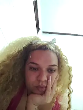 Snapshot of Monserratalexa chatting on November 28, 9:12 am Monserratalexa online show from November 28, 9:12 am