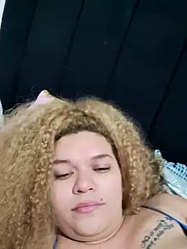 Snapshot of Monserratalexa chatting on March 3, 5:35 am Monserratalexa online show from March 3, 5:35 am