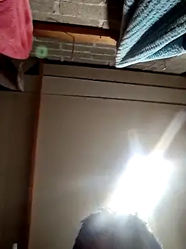 Snapshot of luuiss12 chatting on September 11, 5:29 am luuiss12 online show from September 11, 5:29 am