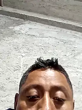 Snapshot of luuiss12 chatting on September 21, 12:56 am luuiss12 online show from September 21, 12:56 am