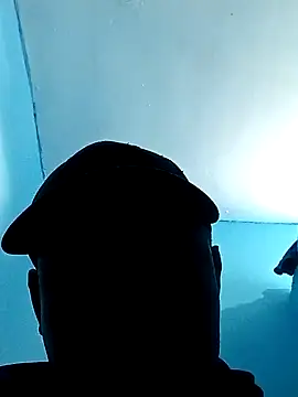 Snapshot of luuiss12 chatting on September 22, 11:29 pm luuiss12 online show from September 22, 11:29 pm