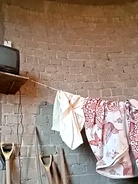 Snapshot of luuiss12 chatting on October 3, 10:29 pm luuiss12 online show from October 3, 10:29 pm