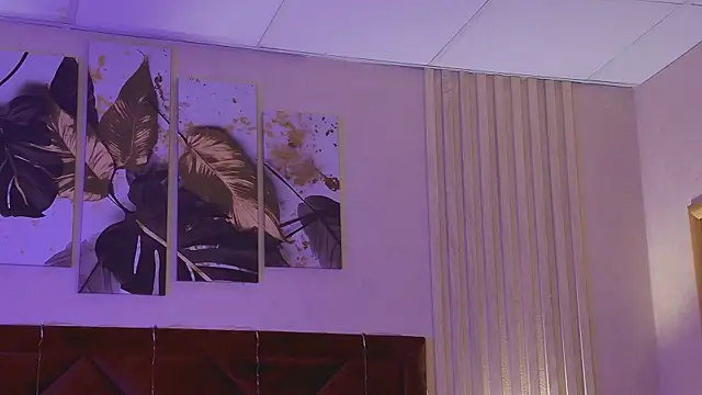 StacyHarland online show from December 19, 4:41 am