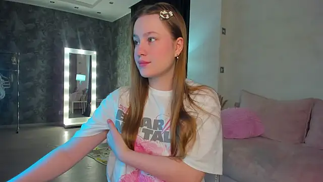 Candy Cansew online show from March 11, 1:11 am