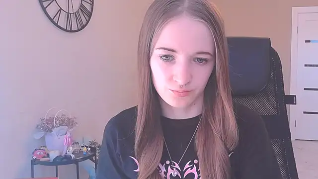 Snapshot of KateKayer chatting on September 14, 8:35 am KateKayer online show from September 14, 8:35 am