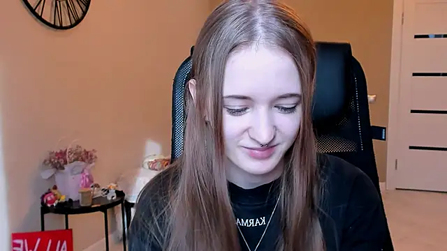 KateKayer online show from November 4, 10:58 am