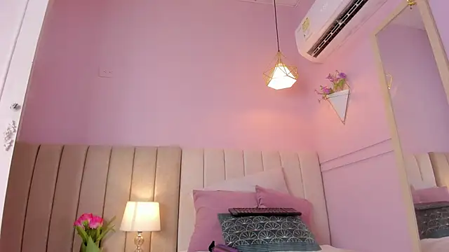  lucia 18 online show from October 22, 3:34 pm