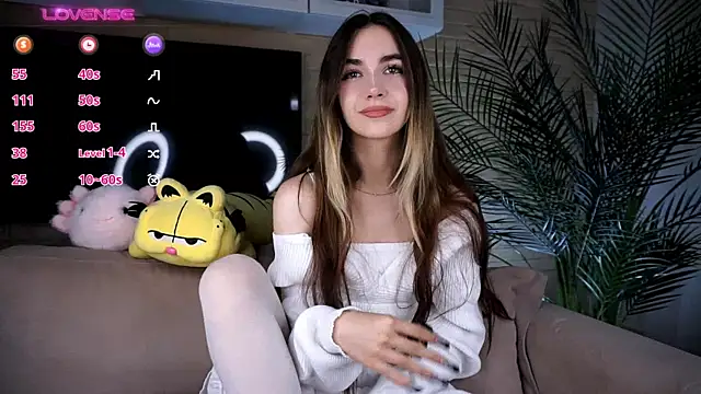 Snapshot of CupSizeGirl chatting on September 12, 4:29 pm CupSizeGirl online show from September 12, 4:29 pm