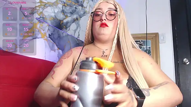 Alicee stone  online show from April 10, 8:02 pm