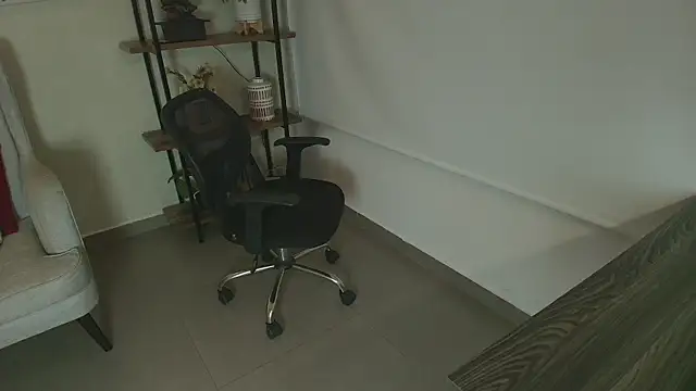 Snapshot of _Victoria_Collins chatting on July 15, 11:04 am Victoria Collins online show from July 15, 11:04 am