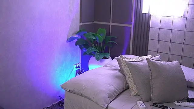 Susan wall online show from October 17, 12:41 pm