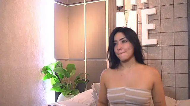 Susan wall online show from April 16, 1:01 pm