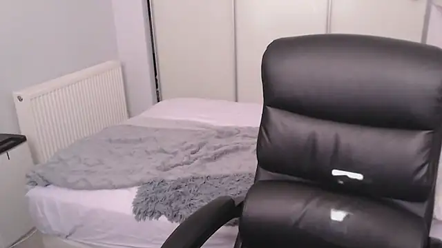 GothSuccubusBabe online show from March 3, 5:19 pm