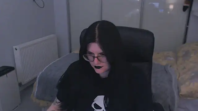 GothSuccubusBabe online show from July 12, 1:18 am