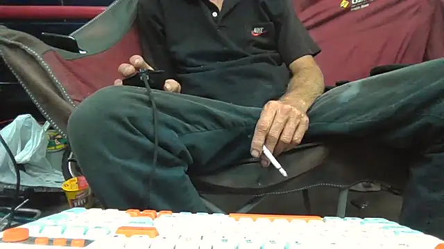 Lovyourpuss online show from February 10, 3:43 am