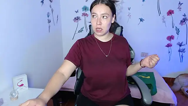 mariaana  222 online show from March 8, 10:57 pm