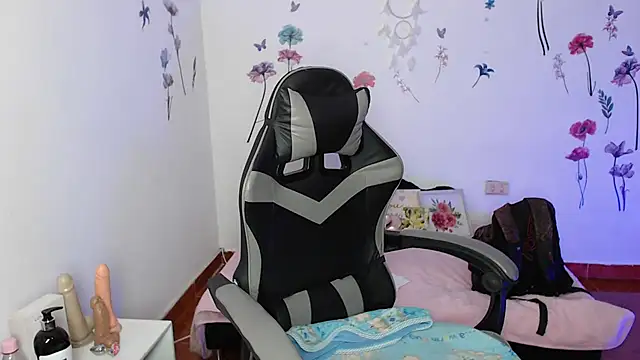 mariaana  222 online show from March 12, 4:07 am