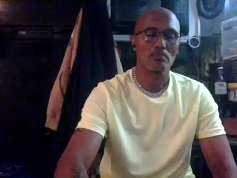 badboy2u2025 online show from May 1, 11:42 pm