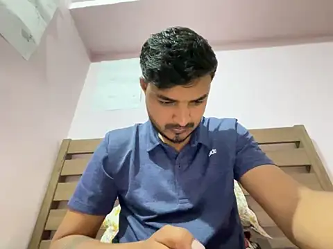 midnight 24 online show from December 4, 4:38 pm