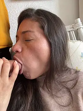 Snapshot of kate_rabittsex chatting on March 3, 10:32 am kate rabittsex online show from March 3, 10:32 am