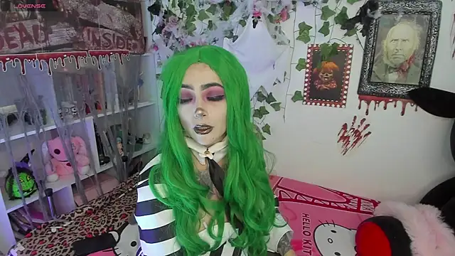 Snapshot of sarahminage_ chatting on October 30, 5:13 pm sarahminage online show from October 30, 5:13 pm