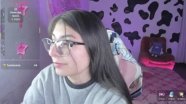 abbie jensen  online show from September 24, 4:27 am