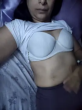 Snapshot of vamuke79 chatting on January 19, 9:57 am vamuke79 online show from January 19, 9:57 am