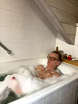 LucyLingerie78 online show from November 10, 7:46 pm