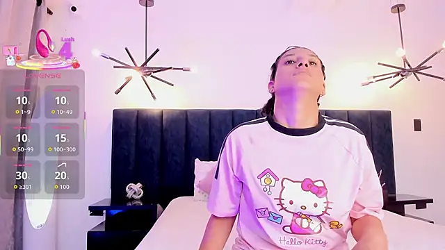 niia7 online show from October 4, 7:34 pm