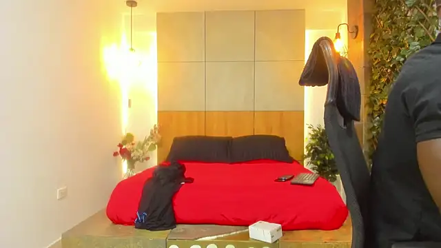 MarcusBlack  online show from September 26, 11:47 am