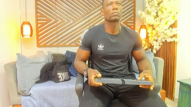 MarcusBlack  online show from October 8, 11:41 am