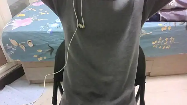 Snapshot of yzy_22_fun chatting on February 12, 1:39 pm yzy 22 fun online show from February 12, 1:39 pm