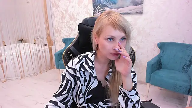 LindaSandy 1 online show from September 15, 7:52 am